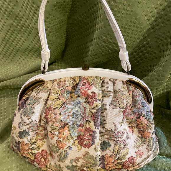 Source Unknown Handbags - Floral Tapestry Handbag with White and brass Accents